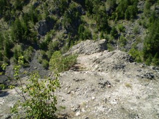 Looking down into a canyon on the west side of the peak, Pincushion Mtn 2011-08.